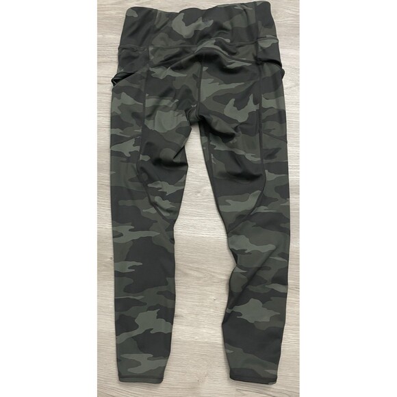Athleta green camo leggings 7/8 pockets yoga workout exercise size small - Picture 7 of 9